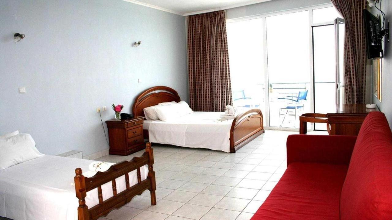 Revis Station Plataria Hotel Kültér fotó