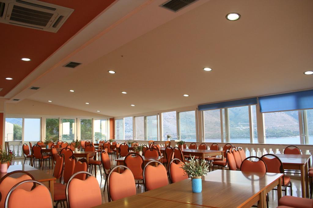 Revis Station Plataria Hotel Kültér fotó