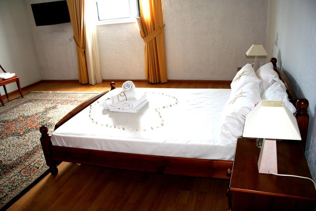 Revis Station Plataria Hotel Kültér fotó