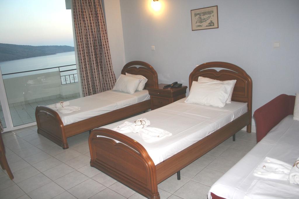Revis Station Plataria Hotel Kültér fotó