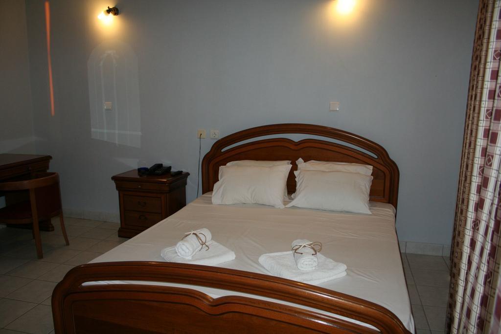 Revis Station Plataria Hotel Kültér fotó