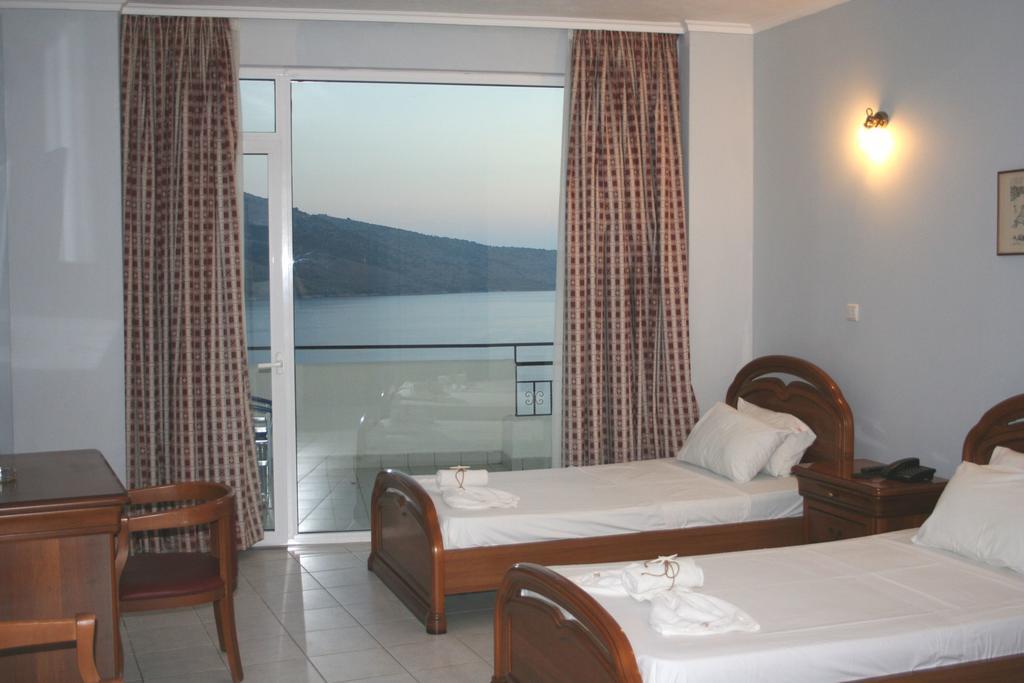 Revis Station Plataria Hotel Kültér fotó