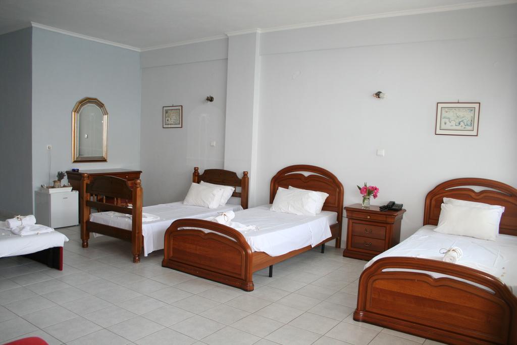 Revis Station Plataria Hotel Kültér fotó