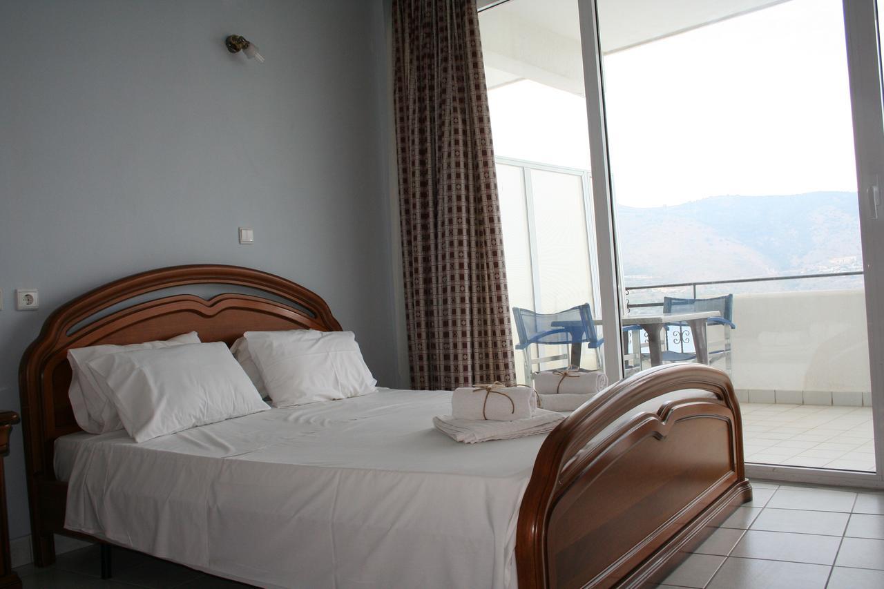 Revis Station Plataria Hotel Kültér fotó