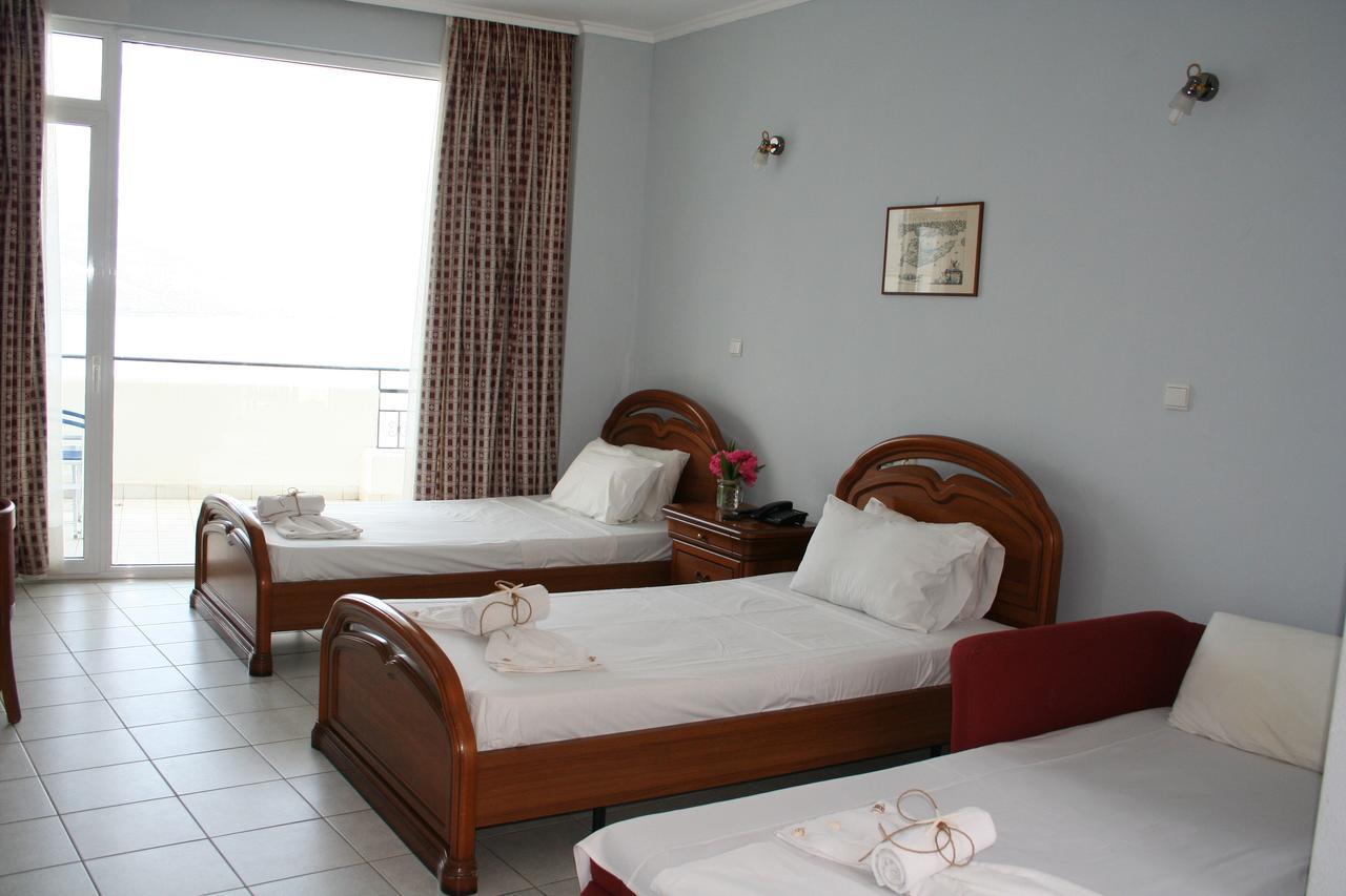 Revis Station Plataria Hotel Kültér fotó