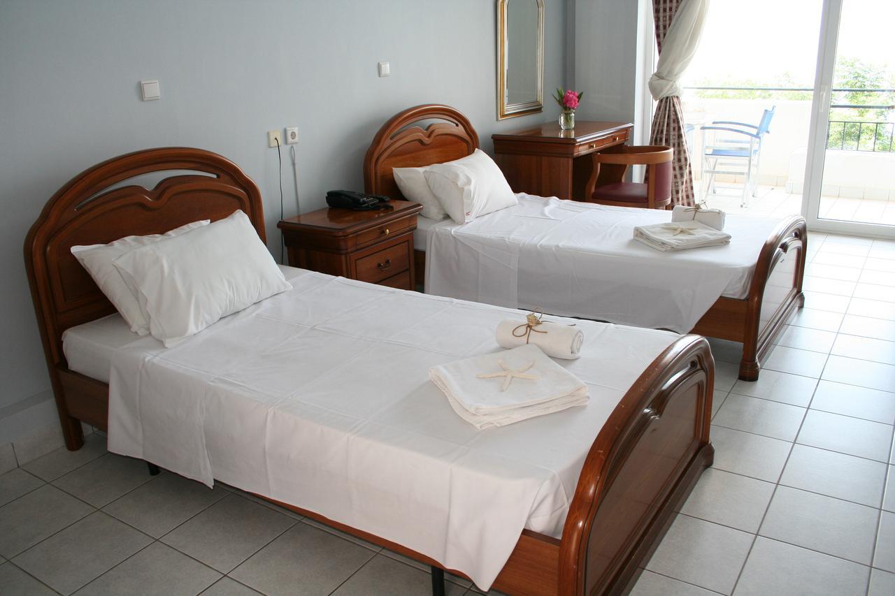 Revis Station Plataria Hotel Kültér fotó