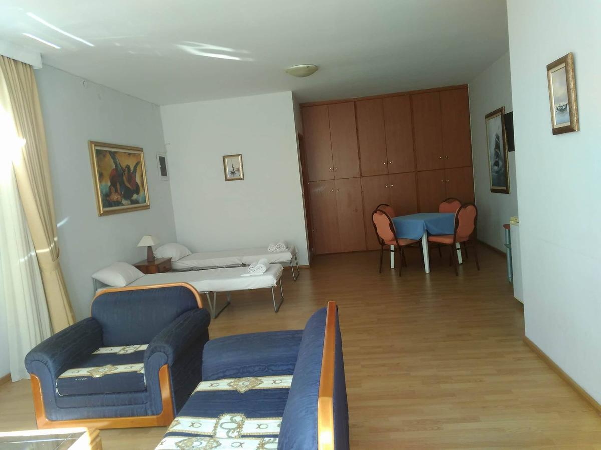 Revis Station Plataria Hotel Kültér fotó